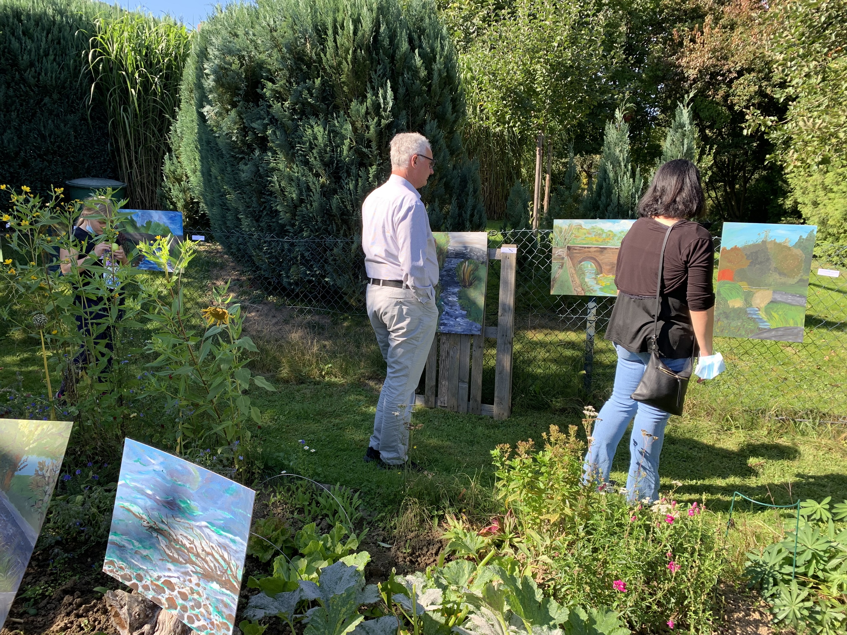 Lahn-Dill-Wasser bei Sonnenschein: Outdoorvernissage in Kraftsolms